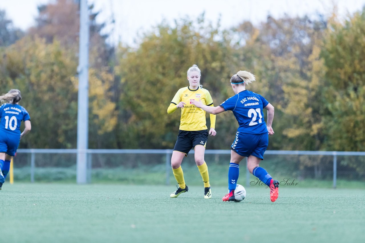 Bild 320 - F SSC Hagen Ahrensburg - SV Frisia 03 Risum-Lindholm : Ergebnis: 2:0